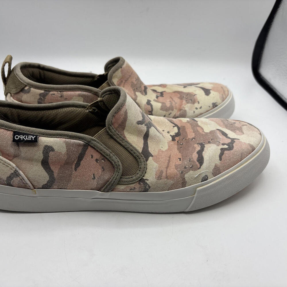 Oakley B1B Classic Slip On Men's Shoes Size 10 Camo Desert - Picture 2 of 9